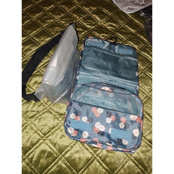 NEW Tri-fold Toiletry Travel Bag with plastic bottles and waterproof shower bag - Picture 11 of 11